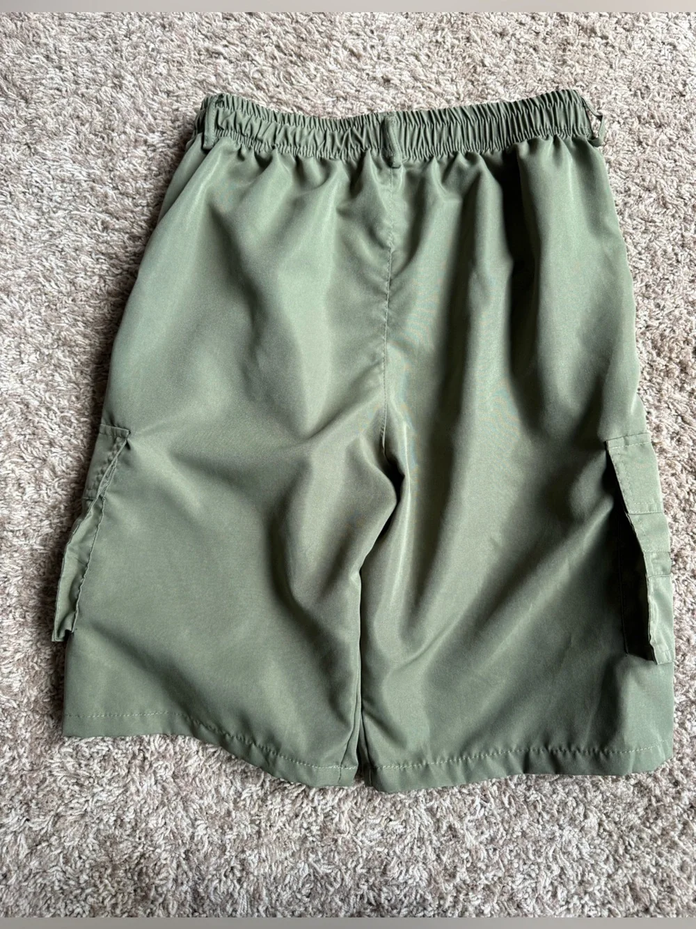 Men's Olive Green Cargo Shorts - Elastic Waist with belt loops size 30 waist